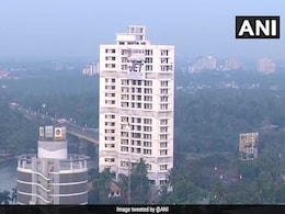 SC के आदेश पर केरल के मरदू में ढहेंगी अवैध इमारतें, धारा 144 लागू, फ्लैट मालिकों को मिलेंगे 25 लाख SC के आदेश पर केरल के मरदू में ढहेंगी अवैध इमारतें, धारा 144 लागू, फ्लैट मालिकों को मिलेंगे 25 लाख