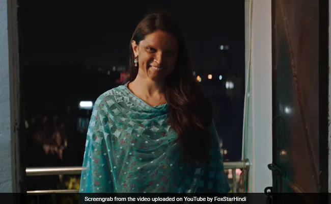 <I>Chhapaak</I> Celeb Review: Deepika Padukone's 'Eyes Haunt Me Even Now,' Post Huma Qureshi And Other Stars