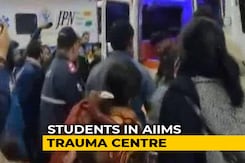 20 Students Admitted To AIIMS As Violence Breaks Out In JNU 20 Students Admitted To AIIMS As Violence Breaks Out In JNU