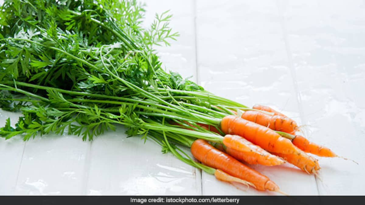 Carrot Leaves Benefits गाजर की पत्तियां बेकार समझ न फेंके, डाइट में