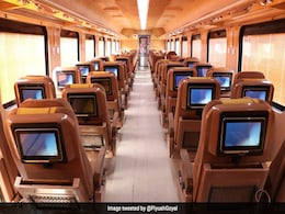 17 अक्टूबर से फिर दौड़ेगी Tejas Express, कोरोनावायरस से बचाव के लिए किए गए विशेष इंतजाम 17 अक्टूबर से फिर दौड़ेगी Tejas Express, कोरोनावायरस से बचाव के लिए किए गए विशेष इंतजाम