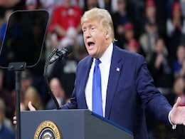 Donald Trump Mocks 'Communist' Bernie And 'Sleepy Joe' Before Iowa Donald Trump Mocks 'Communist' Bernie And 'Sleepy Joe' Before Iowa