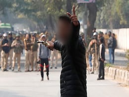 जामिया में हुई फायरिंग पर एक्ट्रेस ने कसा तंज, बोलीं- क्या इसी राम राज्य की बात कर रहे थे... जामिया में हुई फायरिंग पर एक्ट्रेस ने कसा तंज, बोलीं- क्या इसी राम राज्य की बात कर रहे थे...