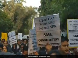 CAA के खिलाफ वकीलों ने किया विरोध प्रदर्शन तो बॉलीवुड एक्ट्रेस बोलीं- अब बोलो एंटी नेशनल... CAA के खिलाफ वकीलों ने किया विरोध प्रदर्शन तो बॉलीवुड एक्ट्रेस बोलीं- अब बोलो एंटी नेशनल...