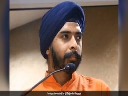 BJP's Tajinder Bagga "Rescued" By Delhi Police, Taken For Medical Checkup BJP's Tajinder Bagga "Rescued" By Delhi Police, Taken For Medical Checkup