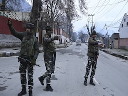 J&K Internet Curbs, All Restrictions To Be Reviewed In A Week: Top Court J&K Internet Curbs, All Restrictions To Be Reviewed In A Week: Top Court