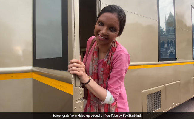 What Happened When Deepika Padukone Stepped Out In Mumbai As Malti With Acid Attack Survivors