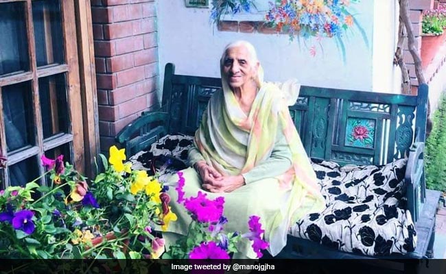 94 साल की उम्र में इस महिला ने शुरू किया बिजनेस, बनाती है म&zwj;िठाइयां, आनंद महिंद्रा ने शेयर क&zwj;िया Video