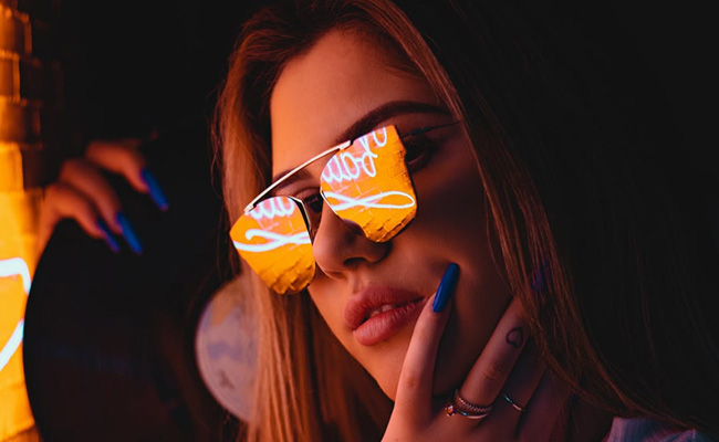 8 Sunglasses, Watches And Handbags For Women At Up To 70% Off