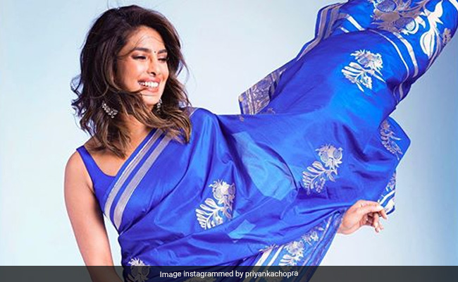 प्रियंका चोपड़ा को साड़ी में देख पति निक जोनास को आया प्यार, Pic पर कमेंट करते हुए बोले...