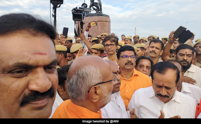 BJP Leaders Take Out Protest In Chennai To Seek Orator's Arrest, Detained