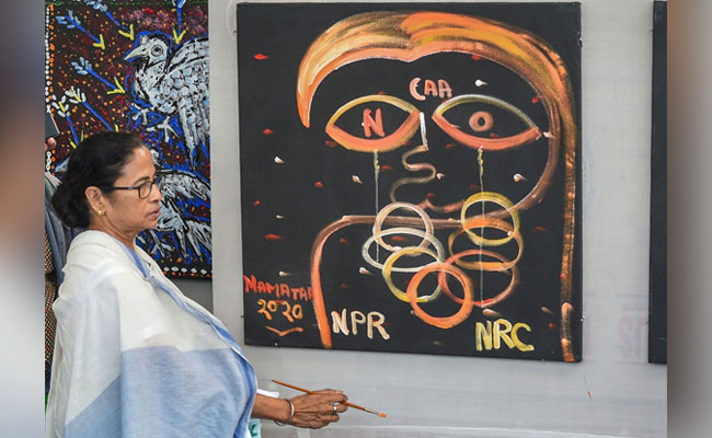 Mamata Banerjee, Other Kolkata Artists Pick Up Paint Brushes To Protest Against CAA