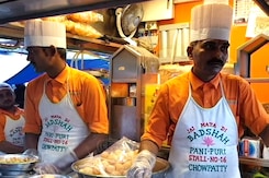 India's Food Regulatory Authority Gives Street Food A 'Clean Makeover' India's Food Regulatory Authority Gives Street Food A 'Clean Makeover'