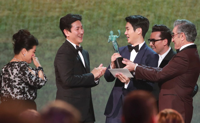 SAG Awards 2020: <I>Parasite</i> Makes History; Joaquin Phoenix, <I>Game Of Thrones</i>, <I>The Marvelous Mrs Maisel</i> Win Big