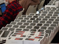India&#039;s Mobile Phone Exports Rise 127 Times To Rs 2 lakh Crore In 10 Years