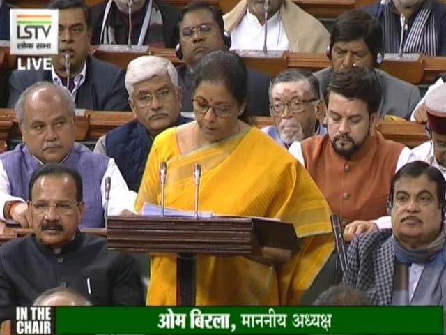 राजकोषीय घाटा चालू वित्त वर्ष में 3.8 फीसदी रहने का अनुमान : वित्तमंत्री राजकोषीय घाटा चालू वित्त वर्ष में 3.8 फीसदी रहने का अनुमान : वित्तमंत्री