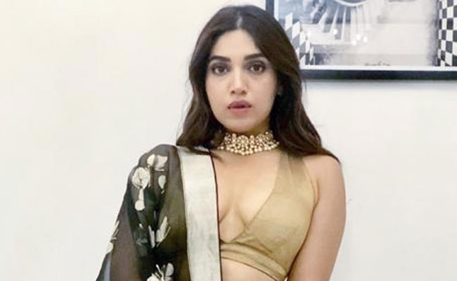 Bhumi Pednekar Spreads <i>Lehenga</i> Love In Black And Gold
