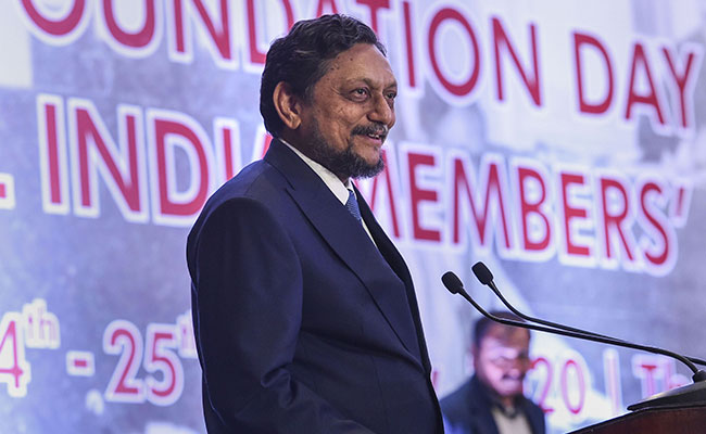 Chief Justice Invokes Rudyard Kipling To Advise Judges Against Social Media Slander