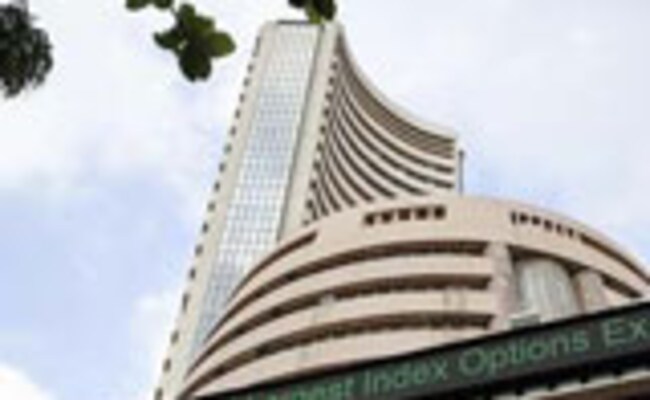 Stock Market Today: शेयर बाजार में सपाट नोट पर कारोबार की शुरुआत, सेंसक्स-निफ्टी में उतार-चढ़ाव जारी