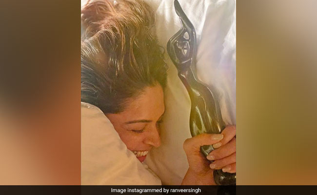 Filmfare Awards 2020: What Deepika Padukone Did When Ranveer Singh Came Home With The Best Actor Trophy