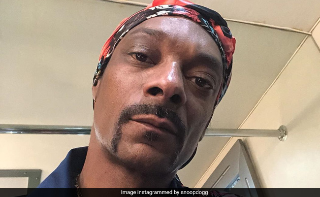 Snoop Dogg Announces He's "Giving Up Smoke" After Years Of Marijuana Use
