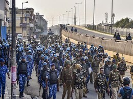 दिल्ली पुलिस कमिश्नर ने खारिज की हिंसा से निपटने के लिए पर्याप्त सुरक्षाबल नहीं मिलने की खबर, कहा- उपद्रवियों को बख्शा नहीं जाएगा...' दिल्ली पुलिस कमिश्नर ने खारिज की हिंसा से निपटने के लिए पर्याप्त सुरक्षाबल नहीं मिलने की खबर, कहा- उपद्रवियों को बख्शा नहीं जाएगा...'