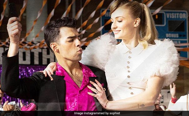 Sophie Turner And Joe Jonas Are Expecting A Baby, Keeping Pregnancy 'Hush-Hush': Report