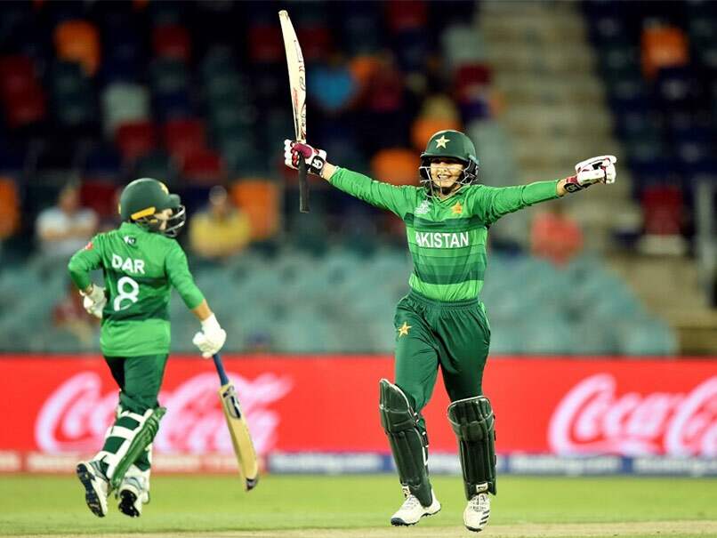 Women's T20 World Cup: Pakistan Ease To Thumping Win Over ...