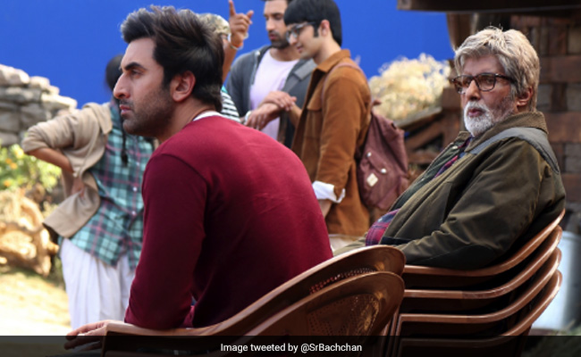 Amitabh Bachchan "Needs 4 Chairs To Keep Up With The Enormous Talent" Of Ranbir Kapoor