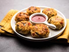 Monsoon Snacks: 5 Moong Dal Snacks For Memorable Monsoon Evenings Monsoon Snacks: 5 Moong Dal Snacks For Memorable Monsoon Evenings