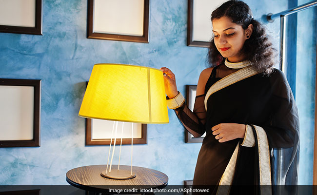 Organza <i>Sarees</i>, The Hottest Pick In Ethnic Wear Currently