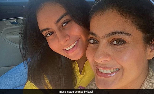 Seen This Adorable Pic Of Kajol And Her Daughter Nysa Yet?