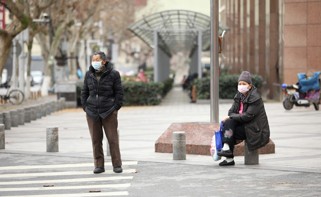 चीन में कोरोना वायरस से मरने वालों की संख्या बढ़कर 908 हुई, 40,000 से अधिक मामलों की पुष्टि