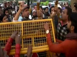 CAA को लेकर प्रदर्शन पर PM मोदी के मंत्री बोले- 'हमें चाहिए आजादी' के नारे लगाने वाले जाएं पाकिस्तान CAA को लेकर प्रदर्शन पर PM मोदी के मंत्री बोले- 'हमें चाहिए आजादी' के नारे लगाने वाले जाएं पाकिस्तान
