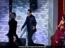 Bigg Boss 13 Finale में आ पहुंचे 'अमिताभ बच्चन' याद दिलाई विशाल-मधुरिमा की फाइट, सलमान संग मचाया धमाल- देखें Video Bigg Boss 13 Finale में आ पहुंचे 'अमिताभ बच्चन' याद दिलाई विशाल-मधुरिमा की फाइट, सलमान संग मचाया धमाल- देखें Video