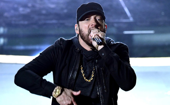 Oscars 2020: Eminem's Surprise Gig Blows Twitter's Mind