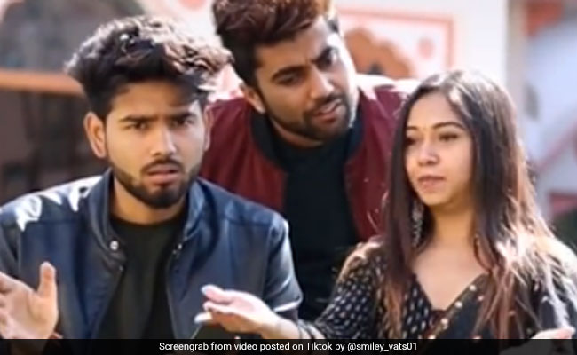 लड़के ने लड़की से पूछा Girl का मतलब, मिला जवाब, "उल्‍लू की तरह...", वायरल हुआ Video