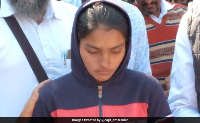 Bravery Award For Punjab Girl Who Saved 4 Children From Burning Van