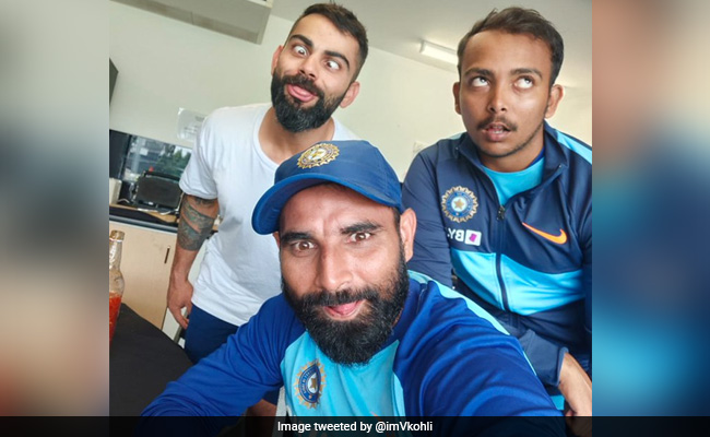 विराट कोहली ने पोस्ट की फनी Selfie तो वॉशिंगटन सुंदर ने किया मजेदार कमेंट, बने Memes और Jokes