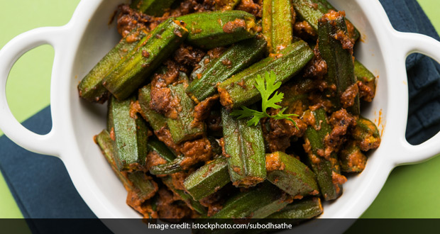 Watch: This Quick And Easy Bhindi Kali Mirch Can Be Your Ultimate Lunch Option