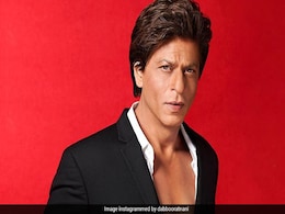 Dabboo Ratnani's 2020 Calendar: Shah Rukh Khan Will Make Your Heart Skip A Beat Dabboo Ratnani's 2020 Calendar: Shah Rukh Khan Will Make Your Heart Skip A Beat