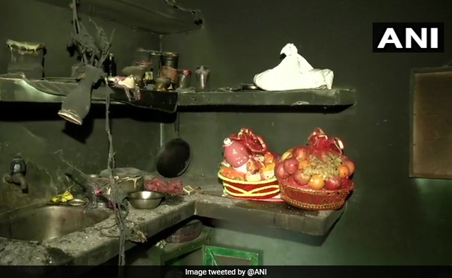 दिल्ली दंगों में जवान के खाक हुए घर को बनवाएगा BSF, 'शादी के तोहफे' के रूप में देगा 