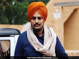 Sidhu Moose Wala की 'हत्या के जिम्मेदार Goldy Brar' के खिलाफ ‘‘Interpol का रेड कॉर्नर नोटिस’’ जारी, Canada में हो सकती है गिरफ्तारी Sidhu Moose Wala की 'हत्या के जिम्मेदार Goldy Brar' के खिलाफ ‘‘Interpol का रेड कॉर्नर नोटिस’’ जारी, Canada में हो सकती है गिरफ्तारी