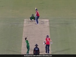 PAK Vs ENG: बाउंड्री पर पाकिस्तानी खिलाड़ी ने अजीबोगरीब अंदाज में पकड़ा कैच, देखकर गेंदबाज की अटकी सांसें... देखें Video PAK Vs ENG: बाउंड्री पर पाकिस्तानी खिलाड़ी ने अजीबोगरीब अंदाज में पकड़ा कैच, देखकर गेंदबाज की अटकी सांसें... देखें Video