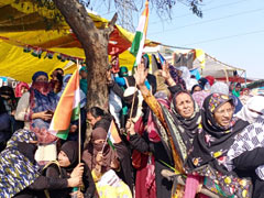 शाहीनबाग के प्रदर्शनकारियों ने अमित शाह पर लगाया वादाखिलाफी का आरोप, गृह मंत्री के घर का घेराव करने की चेतावनी