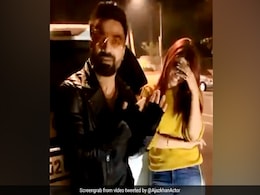 एजाज खान ने पारस छाबड़ा की गर्लफ्रेंड के साथ शेयर किया Video, बोले- इतनी खूबसूरत लड़की को छोड़कर, तुम... एजाज खान ने पारस छाबड़ा की गर्लफ्रेंड के साथ शेयर किया Video, बोले- इतनी खूबसूरत लड़की को छोड़कर, तुम...