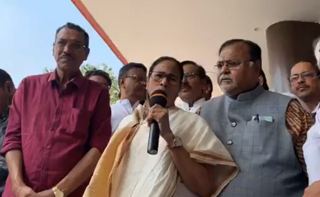 Mamata Banerjee Blames Centre For Actor-Politician Tapas Pal's Death