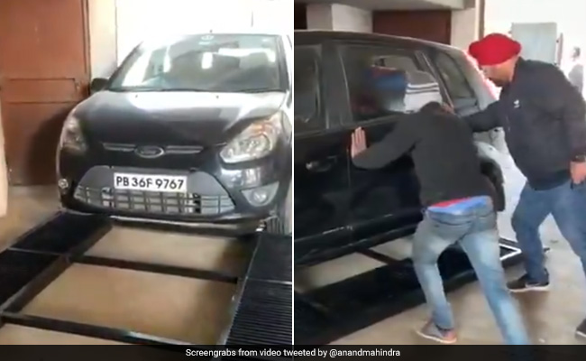 सरदार जी ने कार पार्क करने के लिए लगाई ऐसी जुगाड़, आनंद महिंद्रा देखकर हैरान, बोले- 'बहुत चालाक है...' देखें Video