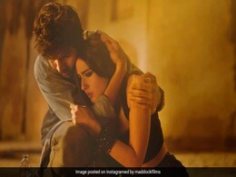Among Censor Board's Edits To <I>Love Aaj Kal</i>, Sara Ali Khan And Kartik Aaryan's Kiss Cut To 'Flash' Among Censor Board's Edits To <I>Love Aaj Kal</i>, Sara Ali Khan And Kartik Aaryan's Kiss Cut To 'Flash'