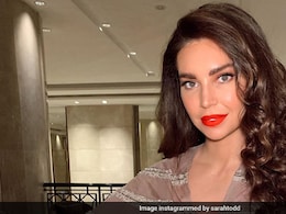 Watch: Celebrity Chef Sarah Todd Tries Mylari Dosa In Mysore, Calls It Absolute Perfection Watch: Celebrity Chef Sarah Todd Tries Mylari Dosa In Mysore, Calls It Absolute Perfection